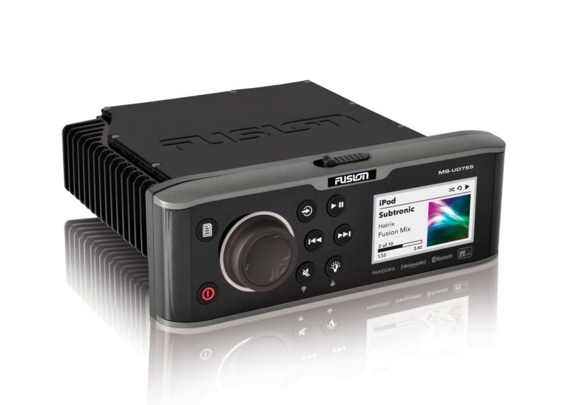 Fusion MS-UD755 ja MS-AV755 (2017&ndash;) Kehittyneempi ohjaus - Ensiesittely - Totalvene.fi