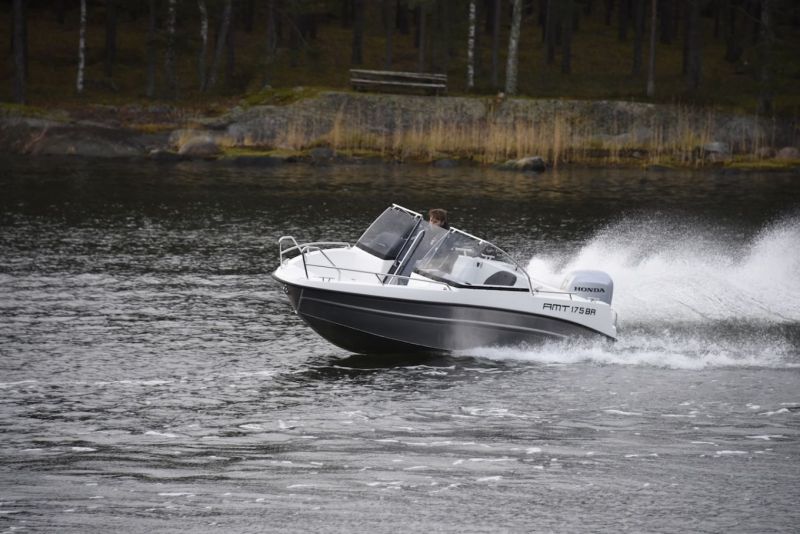 AMT 175 BR "Aluminum" (2018&ndash;) Lainarungolle - Kokeilu - Totalvene.fi