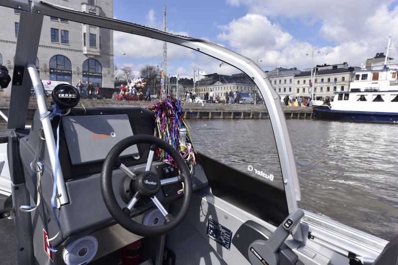 Hauskaa Vappua 2021 - Veneill&auml;&auml;n viisaasti vappuna - Uutinen - Totalvene.fi