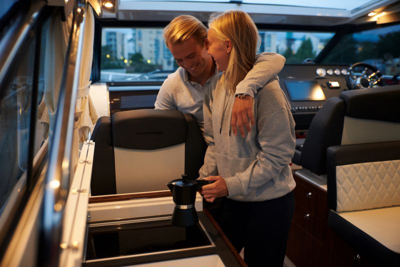 Wallas Black Line (2019&ndash;) Mustana, kiitos! - Ensiesittely - Totalvene.fi