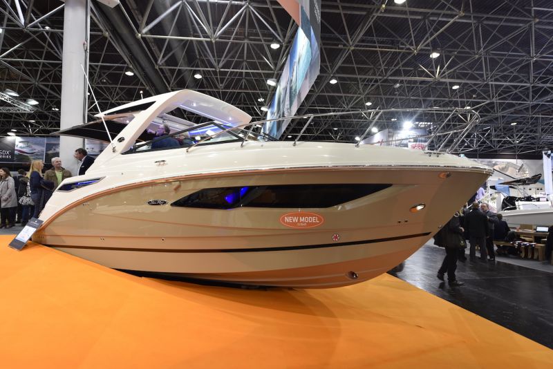 Boot 2018: Sea Ray 290 Sundancer Pienempi painos - Reportaasi - Totalvene.fi