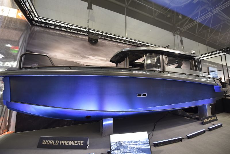 Boot 18: XO Explorer Vauhdilla keliin kuin keliin - Reportaasi - Totalvene.fi