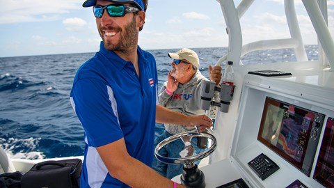 C-Map sulautuu Navicoon Kartat jaettu - Uutinen - Totalvene.fi