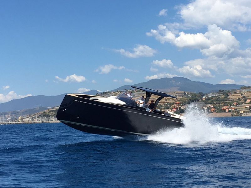 Hanse Group ja Cantiere del Pardo &Auml;l&auml; matki! - Uutinen - Totalvene.fi