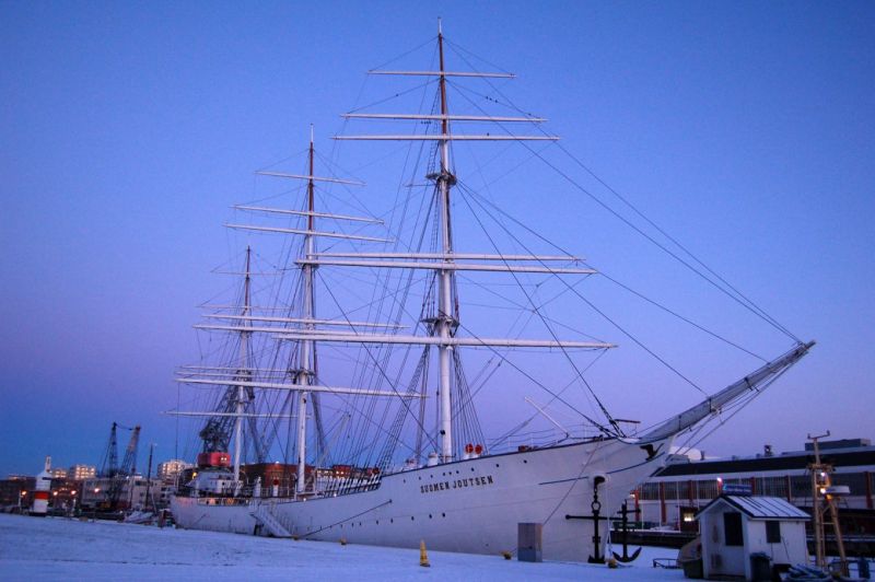 Suomen Joutsen Helsinkiin Purjehduskuntoon kunnostus alkaa - Uutinen - Totalvene.fi