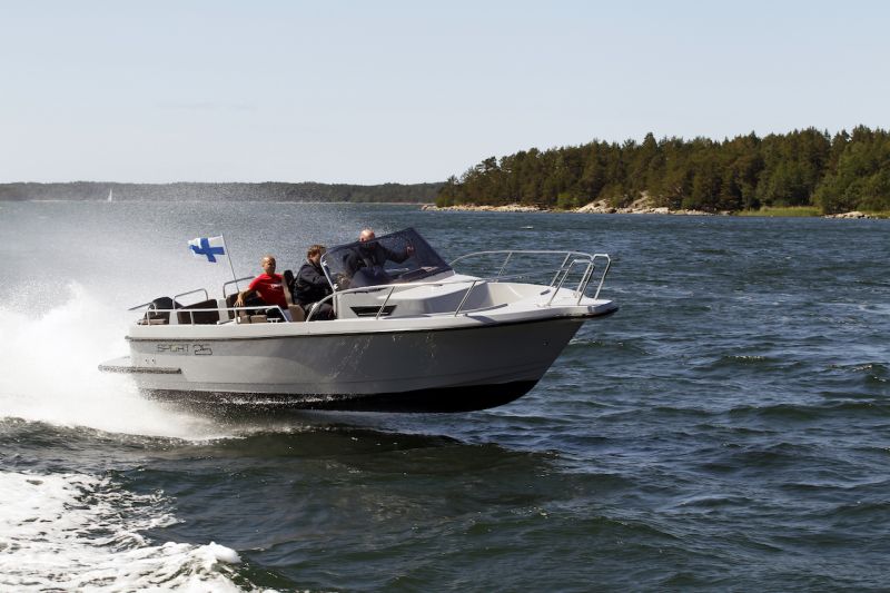 Nord Star Sport 25 Sport & T-Top (2019&ndash;) &ndash; P&auml;iv&auml;venebuumiin mukaan - Kokeilu - Totalvene.fi