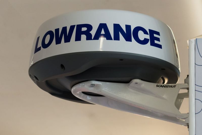 METS 2019: Navico Halo 20 Pienemm&auml;t Halo-kupututkat B&G:lt&auml;, Lowrancelta ja Simradilta - Reportaasi - Totalvene.fi