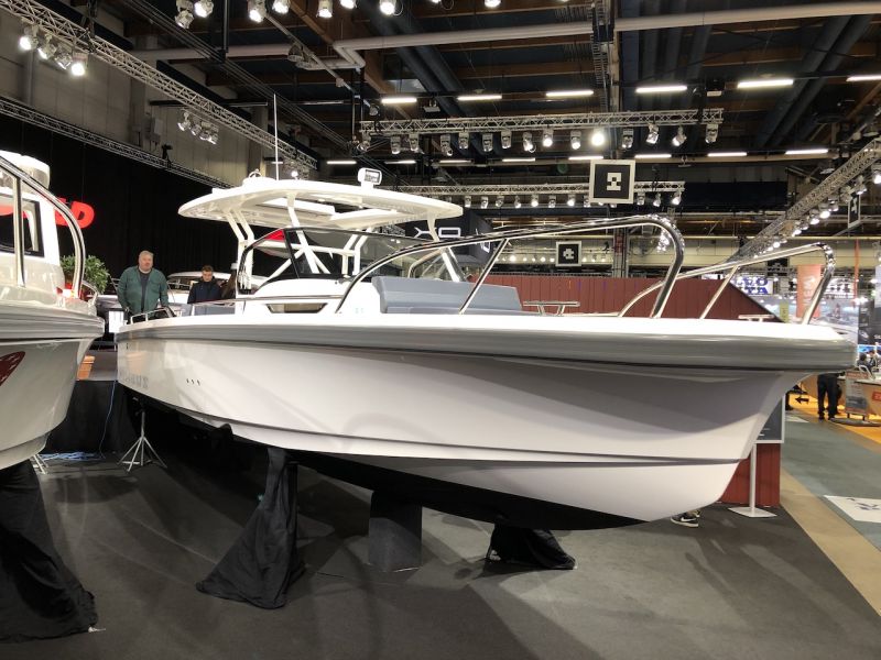 Vene 19 B&aring;t: Nimbus ja Alukin Tyylill&auml; ja taidolla - Reportaasi - Totalvene.fi