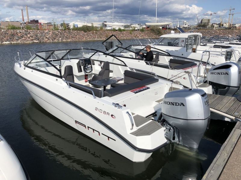 Uiva 2019 Flytande: AMT:n bowrider-uutuudet - Reportaasi - Totalvene.fi