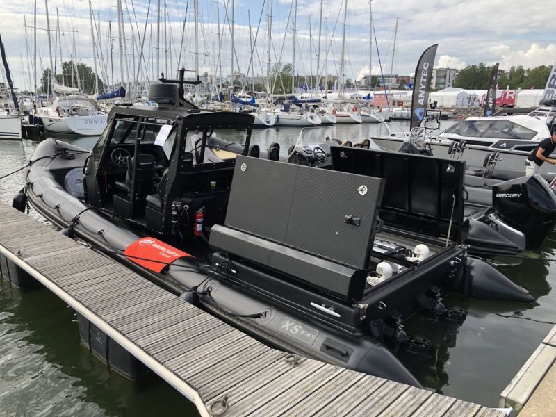 Uiva 2019 Flytande: T&auml;ss&auml; on n&auml;yttelyn kovin tykki - Reportaasi - Totalvene.fi