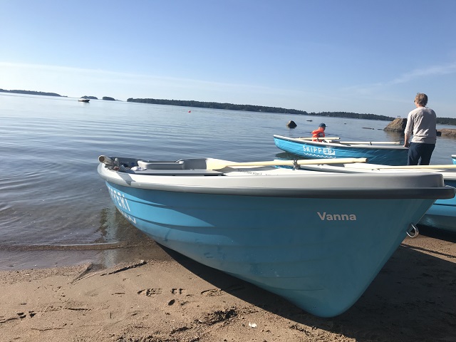  Nyt p&auml;&auml;see merelle soutamaan: Kaupunkisoutuveneet rantautuivat Helsinkiin - Uutinen - Totalvene.fi