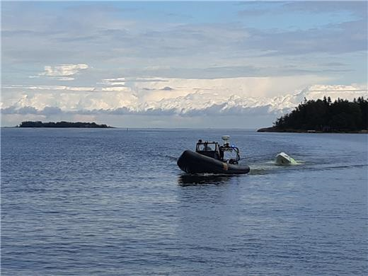 Kaksi veden varaan Espoossa moottoriveneen kaaduttua Meripelastuksen h&auml;t&auml;tilanne Espoossa tiedottaa Suomenlahden merivartiosto 08.07.2019 klo 08:46 - Uutinen - Totalvene.fi