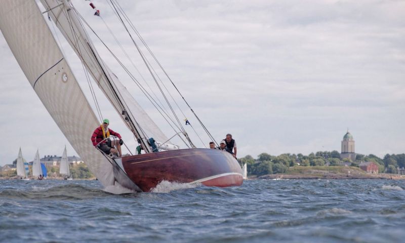 Euroopan suurin puisten veneiden kilpailu purjehditaan Helsingin edustalla: Viaporin Tuopissa kisaa t&auml;n&auml; vuonna noin 150 klassista puupurjevenett&auml; - Uutinen - Totalvene.fi