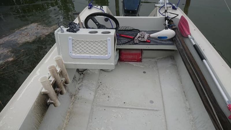 Katso kuvat: Rankkasade sytytti veneen s&auml;hk&ouml;johdot tuleen? - Uutinen - Totalvene.fi