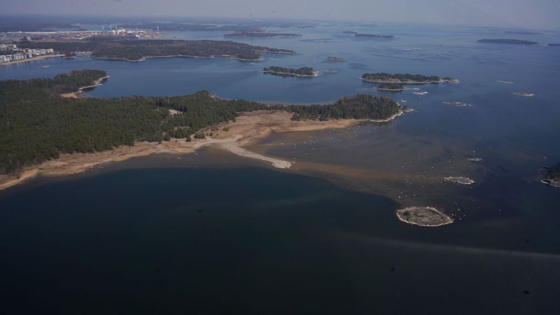 Ilmakuvasta n&auml;kyy selv&auml;sti meriveden mataluus: "Kallahdesta voisi k&auml;vell&auml; pitk&auml;lle" - Uutinen - Totalvene.fi