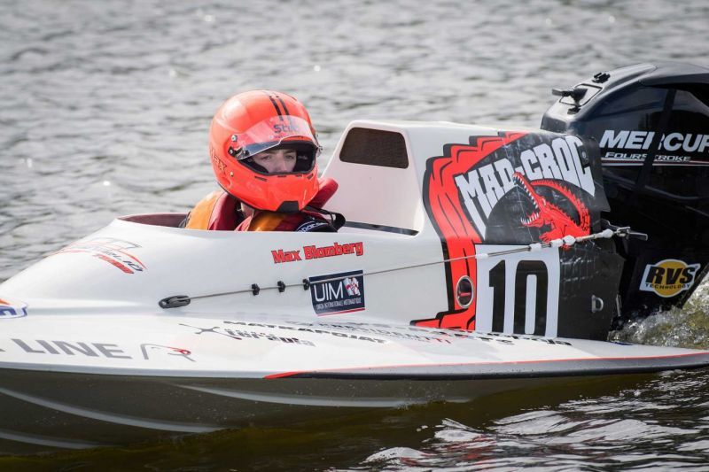 Ratamoottorivenekilpailu RaceWKND rantautui Helsinkiin: Kaksi p&auml;iv&auml;&auml; p&auml;rin&auml;&auml; - Uutinen - Totalvene.fi