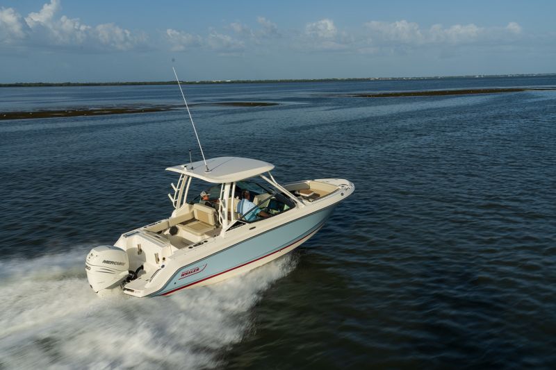  Boston Whaler 240 Vantage (2021&ndash;) &ndash; Nappikoko - Ensiesittely - Totalvene.fi
