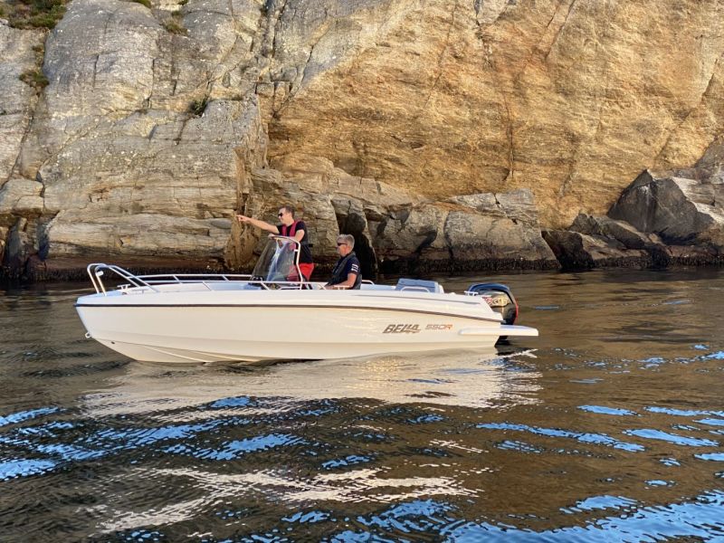 Bella 550 R (2021&ndash;) &ndash; Ketter&auml;sti keskipulpettina - Ensiesittely - Totalvene.fi