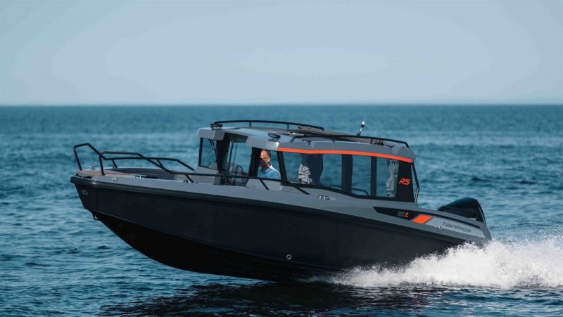 Nordkapp RS 800C (2021&ndash;) &ndash; Sporttinen ohjaushyttivene - Ensiesittely - Totalvene.fi