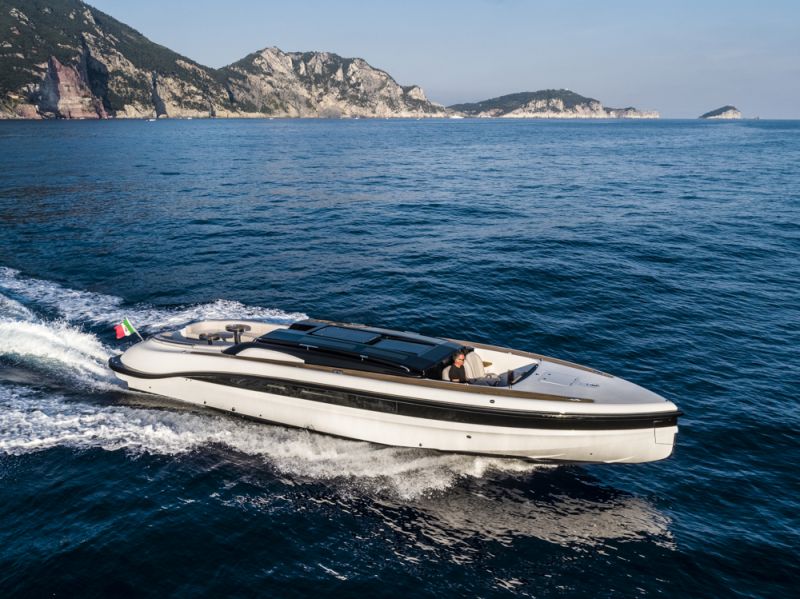 WB 14 Limousine (2020&ndash;) &ndash; Italialainen yhteys - Ensiesittely - Totalvene.fi