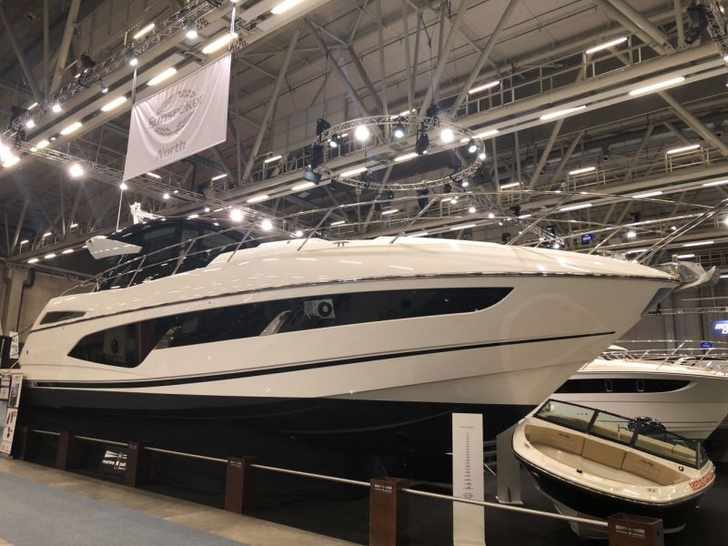 Vene 20 B&aring;t: Sunseeker Predator 60 Evo &ndash; Messujen massikuningas - Reportaasi - Totalvene.fi