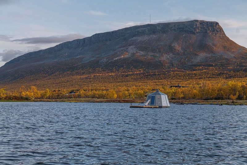 Ufomainen &rdquo;lasi-igluvene&rdquo; tulee n&auml;ytille Vene 20 B&aring;t -messuille: Uutta ajattelua matkailuun - Uutinen - Totalvene.fi