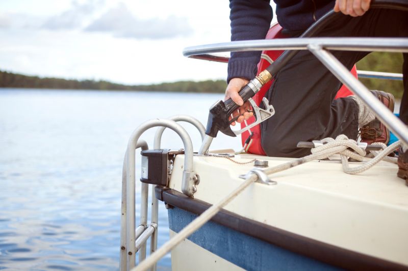 Uusi verkkopalvelu kertoo, ovatko polttoaineaseman tankit puhtaat:  Venesatamien polttoaineasemat ovat alttiita dieselin ep&auml;puhtauksille - Uutinen - Totalvene.fi