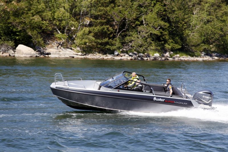 Sinilev&auml;&auml; vaihtelevasti sek&auml; merialueilla ett&auml; j&auml;rvill&auml; &minus; Tilanne saattaa muuttua yhden p&auml;iv&auml;n aikana - Uutinen - Totalvene.fi
