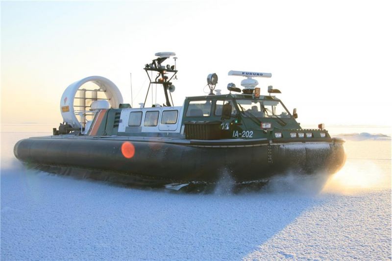 Merivartiosto aiheutti itselleen suuretsinn&auml;t: Merivartijoiden omat j&auml;ljet j&auml;&auml;ll&auml; aiheuttivat merivartiostolle suuren h&auml;lytyksen Kokkolassa - Uutinen - Totalvene.fi