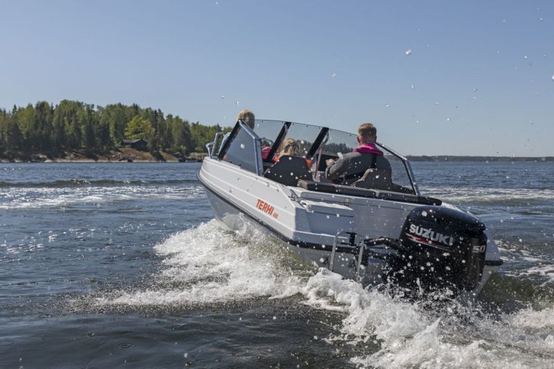 Terhi ja Suzuki kimppaan &ndash; Suzukista Terhin moottoripartneri - Uutinen - Totalvene.fi