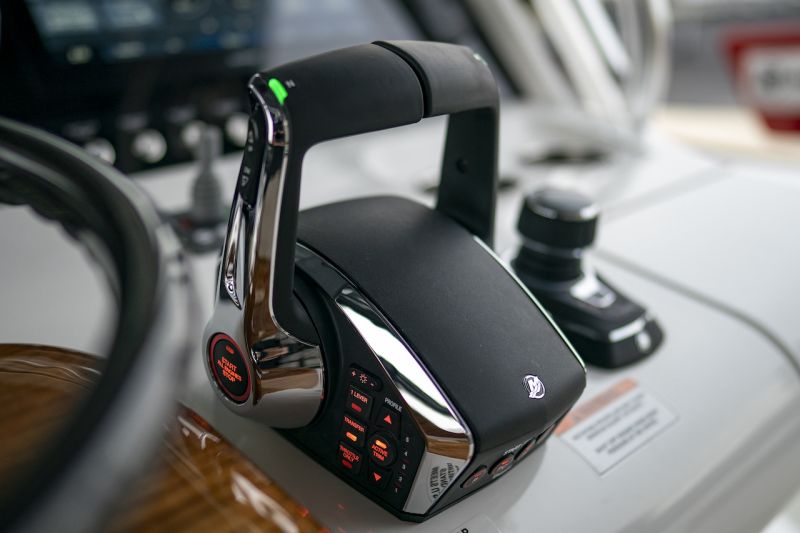 Mercury Digital Throttle and Shift (2022&ndash;) &ndash; Uuden sukupolven s&auml;hk&ouml;inen kaukohallintalaite - Ensiesittely - Totalvene.fi