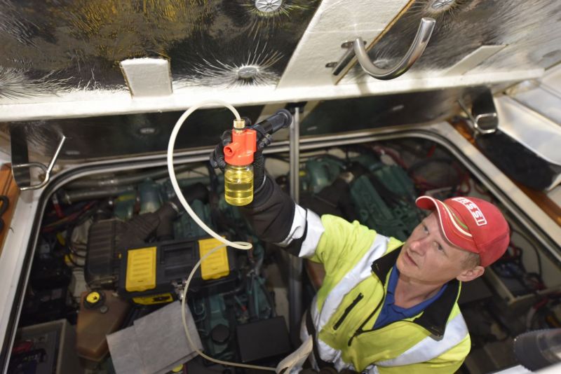 Dieselbakteerin karkotus &ndash; P&ouml;p&ouml;t kuriin ja k&auml;ynti kuntoon - Näin se tehdään - Totalvene.fi