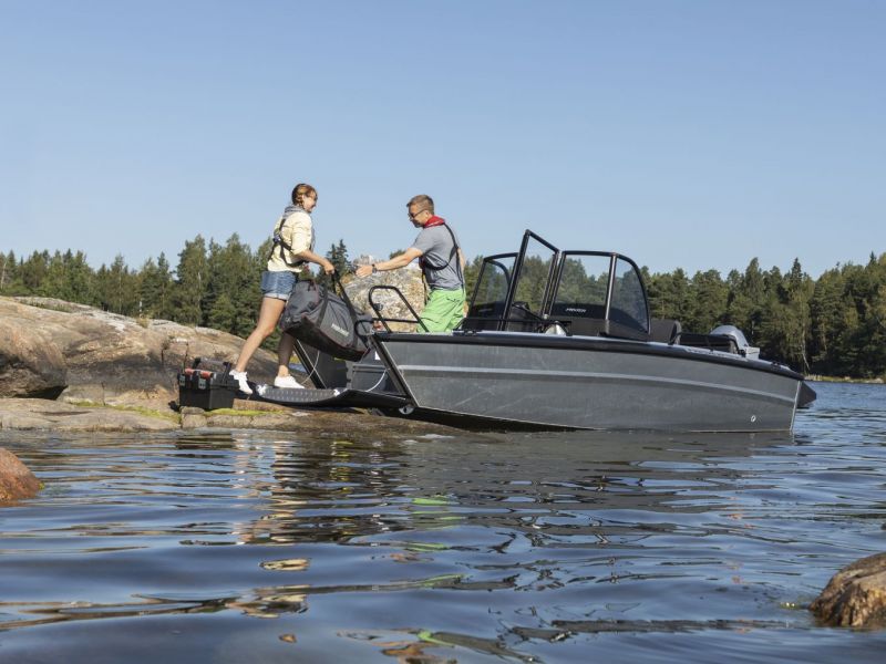 Brandt avaa 15. helmikuuta pop-up-showroomin Vantaan porttipuistoon &ndash; N&auml;yttelytilassa on n&auml;ht&auml;vill&auml; Faster-, Silver- ja Terhi-veneiden mallistot - Uutinen - Totalvene.fi