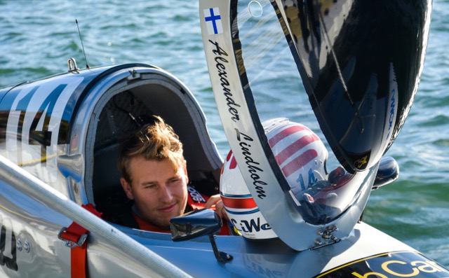 Ratamoottoriveneilykausi p&auml;&auml;t&ouml;kseen &ndash; Alexander Lindholm ratamoottoriveneilyn F4-luokan Suomen mestariksi - Uutinen - Totalvene.fi