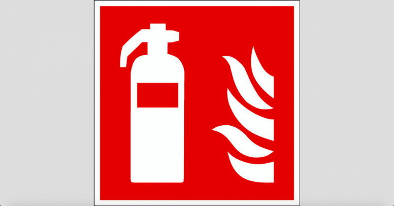 Kuusimetrisess&auml; veneess&auml; roihahti  &ndash; Onnistunut alkusammutus ja muiden veneilij&ouml;iden apu pelastivat tuholta - Uutinen - Totalvene.fi