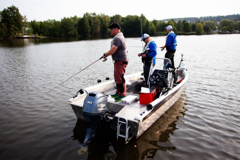Jani Ollikainen valittiin vuoden kalastusoppaaksi &ndash; Mukana my&ouml;s Busterin kalaveneversioiden tuotekehityksess&auml; - Uutinen - Totalvene.fi