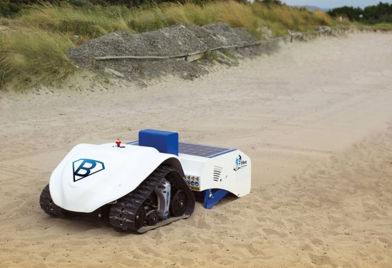 Rantojen robottitalkkari &ndash; Hiekkarannat siististi siistiksi - Uutinen - Totalvene.fi