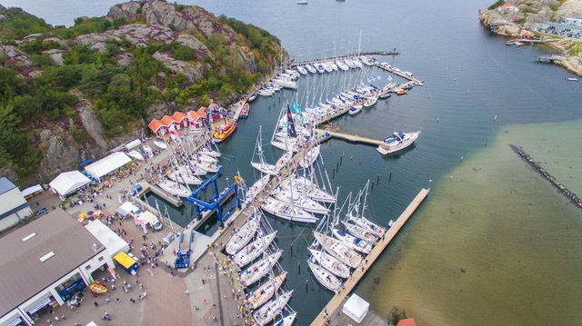 Sweboat ja Hallberg-Rassy paiskaavat k&auml;tt&auml; Ruotsin veneala j&auml;rjest&auml;&auml; ensi vuonna yhteisen venen&auml;yttelyn Ell&ouml;siss&auml; - Uutinen - Totalvene.fi
