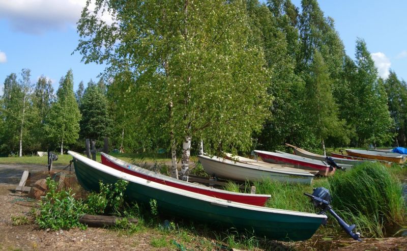 Tampereen kaupungista loppukes&auml;ksi Suomen suurin k&auml;ytettyjen veneiden kauppias &ndash; Hiedanrannan varastolla liki 200 venett&auml; odottaa ostajaa - Uutinen - Totalvene.fi