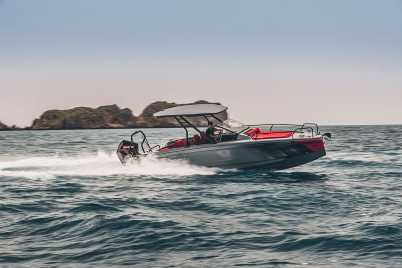 Brabus Shadow 300 Edition One (2023&ndash;) &ndash; Traileroitavaa luksusta - Ensiesittely - Totalvene.fi