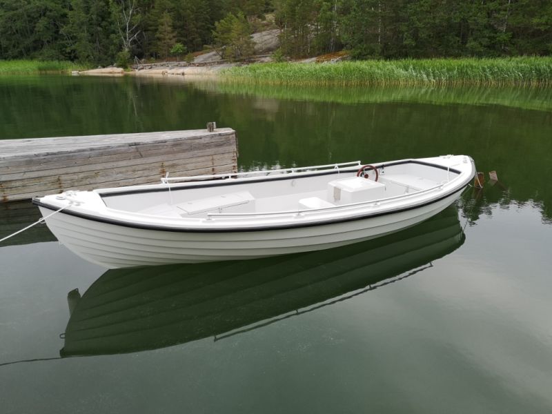 Nauvon Fiskari s&auml;hk&ouml;vene (2023&ndash;) &ndash; Perinnes&auml;hk&ouml;vene - Ensiesittely - Totalvene.fi