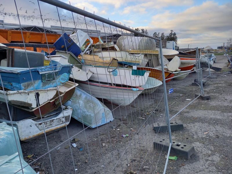 Saariston romuveneker&auml;yksess&auml; hyv&auml; saalis &ndash; Lasikuituveneet hy&ouml;dynnet&auml;&auml;n sementin valmistuksessa - Uutinen - Totalvene.fi