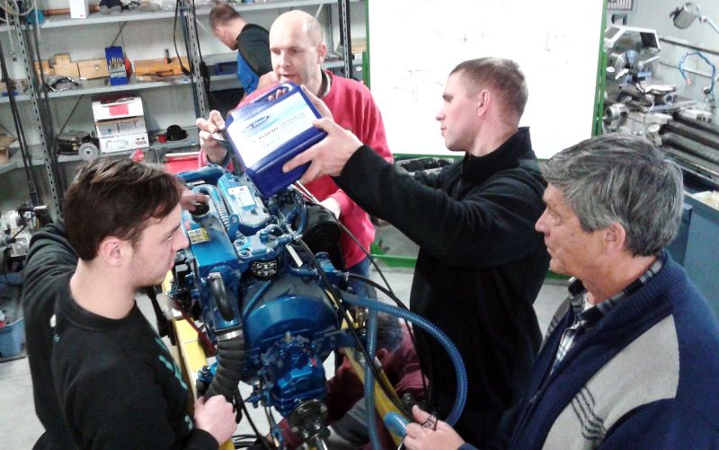 Dieselkursseja veneilij&ouml;ille &ndash; Taivoitteena omatoimisuus - Uutinen - Totalvene.fi