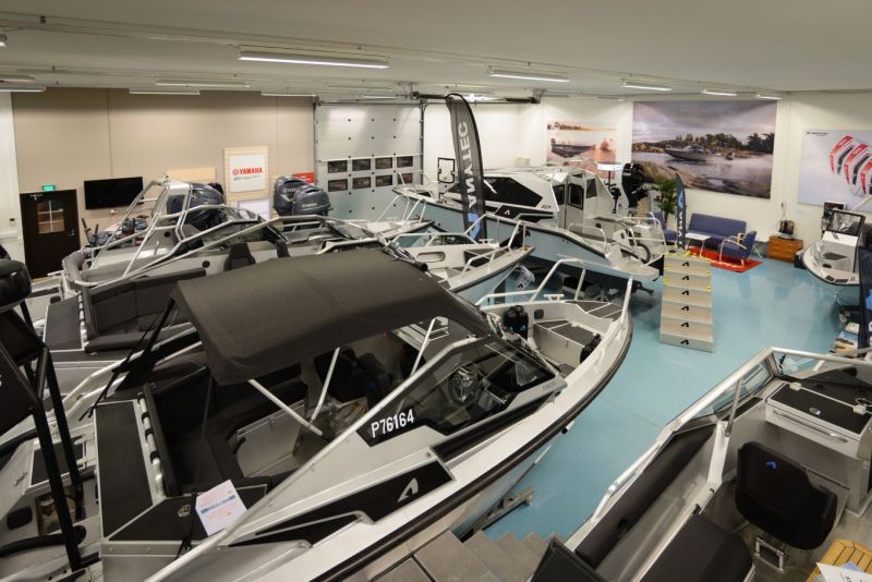 Anytec venen&auml;yttely Hangossa &ndash; Veneet esill&auml; viihtyis&auml;ss&auml; myym&auml;l&auml;ss&auml; - Uutinen - Totalvene.fi