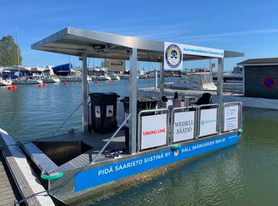 Vesist&ouml;t puhtaiksi - Roska-Roope ker&auml;&auml; pintaroskaa t&auml;n&auml;kin kes&auml;n&auml; - Uutinen - Totalvene.fi