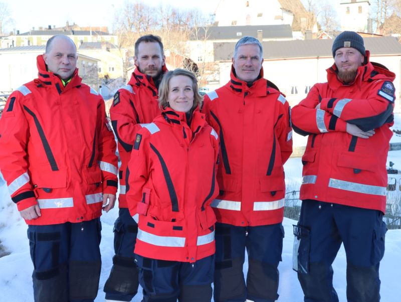 Vuoden meripelastajat Porvoosta &ndash; Pelastusteht&auml;v&auml; poikkeuksellisen haastavissa olosuhteissa - Uutinen - Totalvene.fi