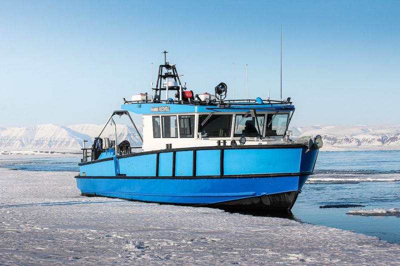 Serecraft S14 (2022&ndash;) &ndash; Kewatec toimitti Huippuvuorille 14-metrisen ty&ouml;- ja tutkimusveneen - Uutinen - Totalvene.fi