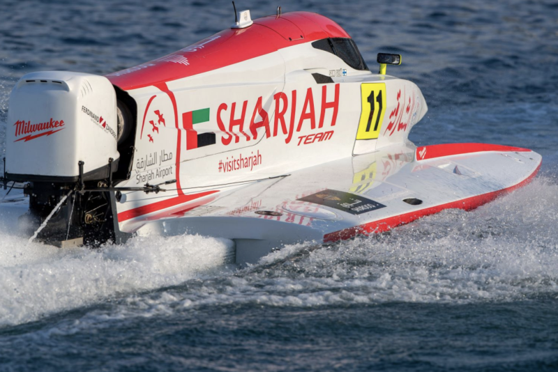 Suomalaista juhlaa &ndash; Sami Seli&ouml; palkintopallille Sharjahin F1-osakilpailussa,  Alec Weckstr&ouml;m kiilasi nelj&auml;nneksi - Uutinen - Totalvene.fi