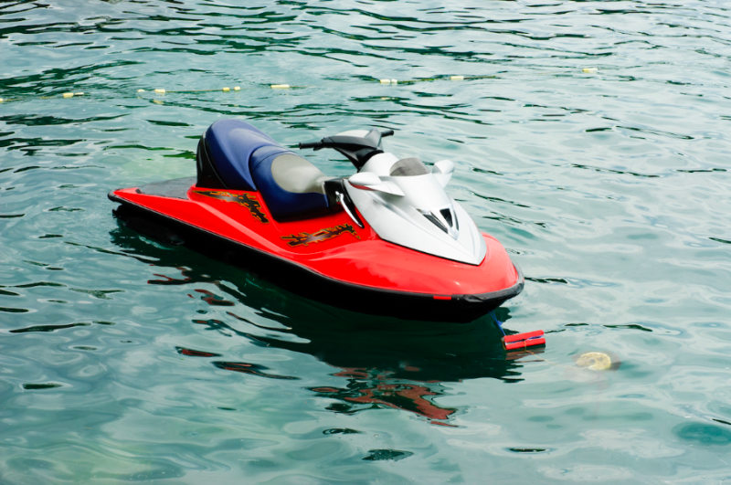 Vesijettionnettomuus - Nuori mies loukkaantui, poliisi tutkii - Uutinen - Totalvene.fi