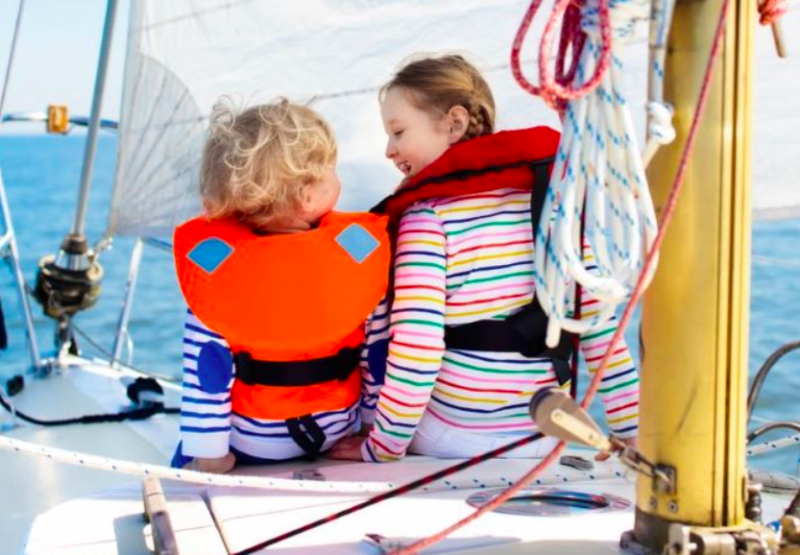 Elokuussa suunnataan Yhdess&auml; vesille &ndash; Kutsu yst&auml;v&auml;, naapuri tai vaikkapa ty&ouml;kaveri veneretkelle - Uutinen - Totalvene.fi